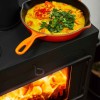 HWAM Classic 4 черного цвета, с хранилищем для дров и духовкой